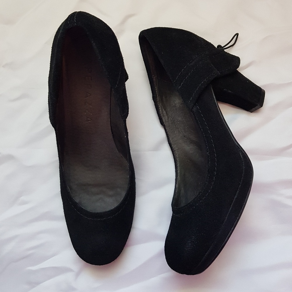 Apepazza St Tropez Black Suede Pump {EUC}